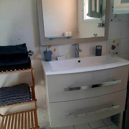 Studio 25m2 Independant Avec Terrasse Sans Vis A Vis Apartment